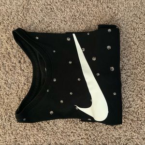 Black and white nike shirt prefect condition